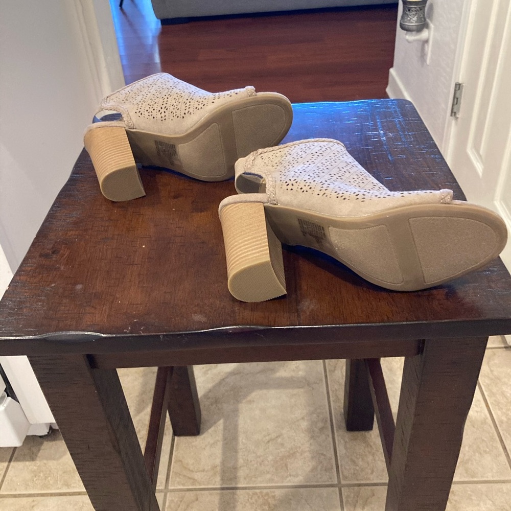 Lauren Conrad Booties in Taupe - Picture 3 of 3